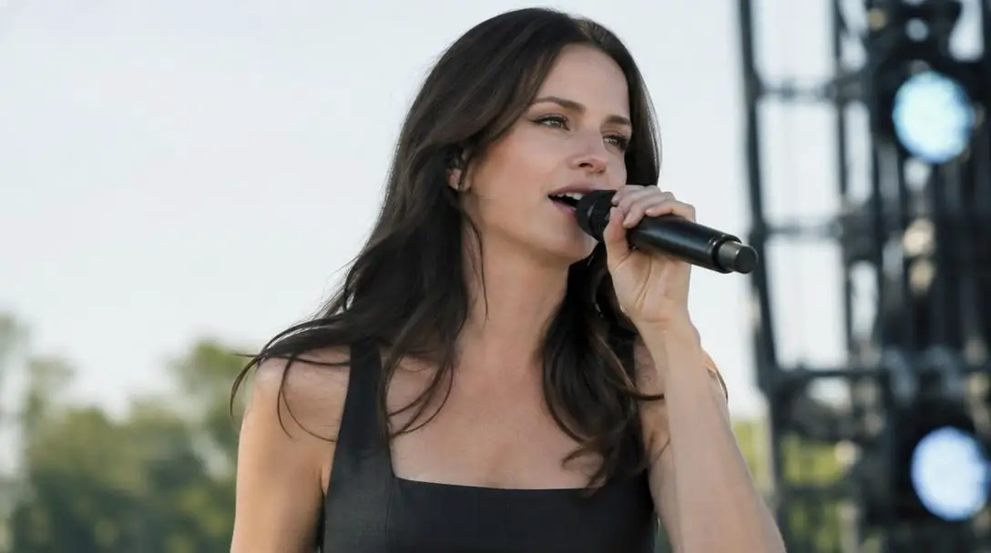 5 Artists Who Were Caught Lip Syncing