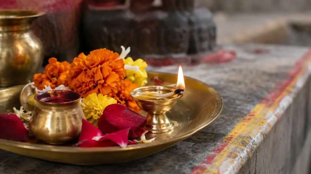 The Culture Guide: 5 Things You Should Not Do When Visiting India