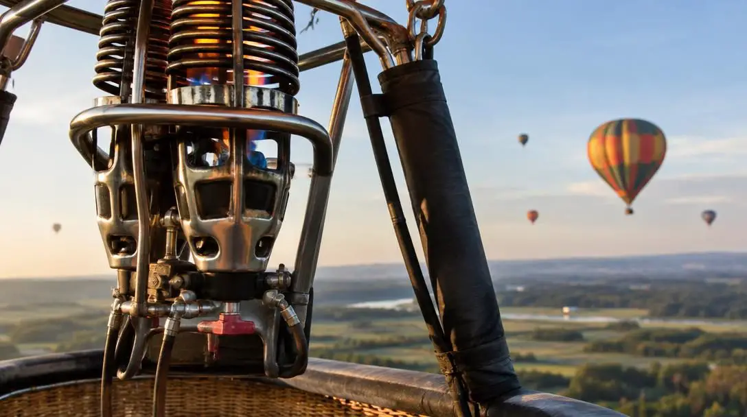 The Joy of Hot Air Ballooning: A Guide to Soaring Through the Skies